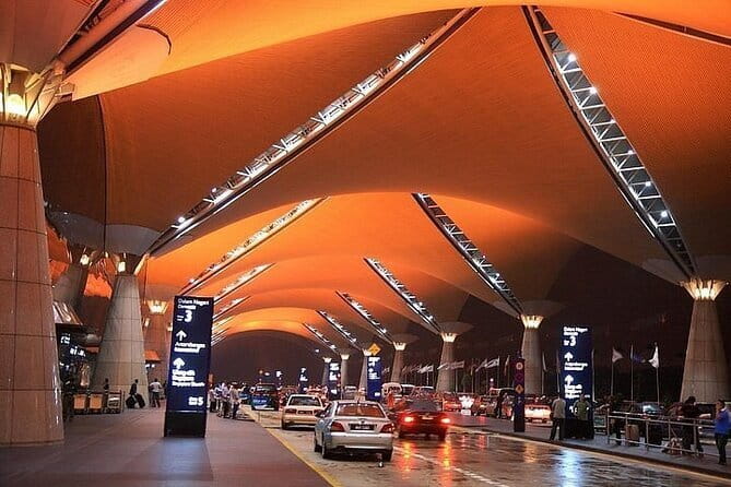 AVANI Sepang Goldcoast Resort Hotel To Kuala Lumpur International Airport KLIA KLIA2 Transfer - Timing: how much buffer you should plan
