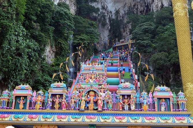 Batu Caves and Malaysian Crafts Tour from Kuala Lumpur - Batu Caves: The 272 Steps, Lord Murugah, and the Temple Museum