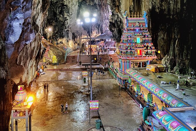 Batu Caves and Sari Experience with Batik Workshop - Food and drink: Indian sweets and teh tarik tasting