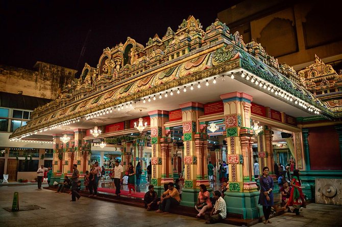 Best of KL at Night – Iconic Sights, Local Life & City Lights - What the guides really add: stories, pacing, and calm under pressure