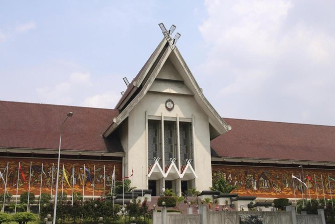 Best of Kuala Lumpur City Tour Including National Museum and National Monument - Price and what you’re really paying for