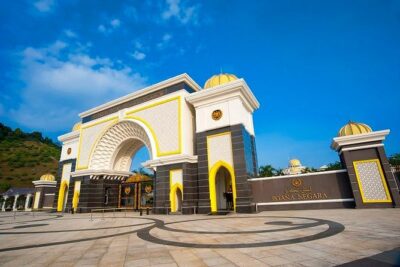 Best of Kuala Lumpur City Tour Including National Museum and National Monument - Pickup, timing, and why the schedule can feel tight