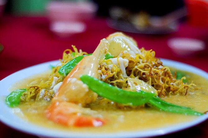 Eat Like a Local: Kuala Lumpur Hawker Center and Street Food Tour by Night - Mamak stalls and Malay warungs: where curry gets serious