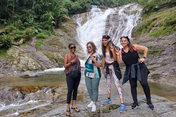 Explore Cameron Highlands: Full-Day Tour with Scenic Batu Caves - Food, Water, and the Reality of Farm-Stop Refreshments