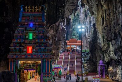 Fireflies Tour and Batu Cave Visit with Boat Ride and Seafood Dinner - Timing, Crowds, and Weather: How to Make the Day Feel Easy