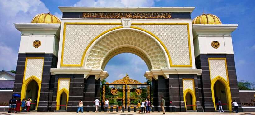 From KLIA or Port Klang: Kuala Lumpur Transit Tour - A step back in time: Kuala Lumpur Railway Station and Merdeka Square