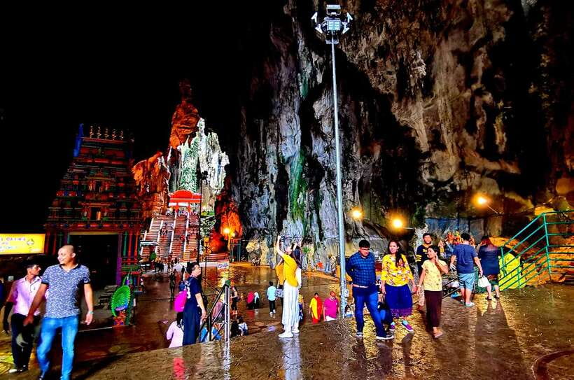 From Kuala Lumpur: Batu Caves Cultural Temple Tour - Passing Brickfields and Little India: quick context before the temples