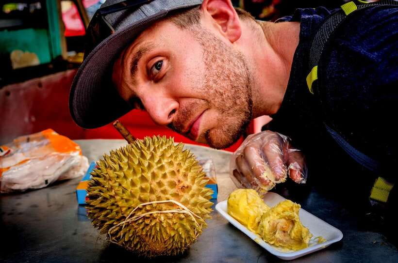 From Kuala Lumpur: Batu Caves Cultural Temple Tour - Central Market add-on shopping: a good final wander before you head back