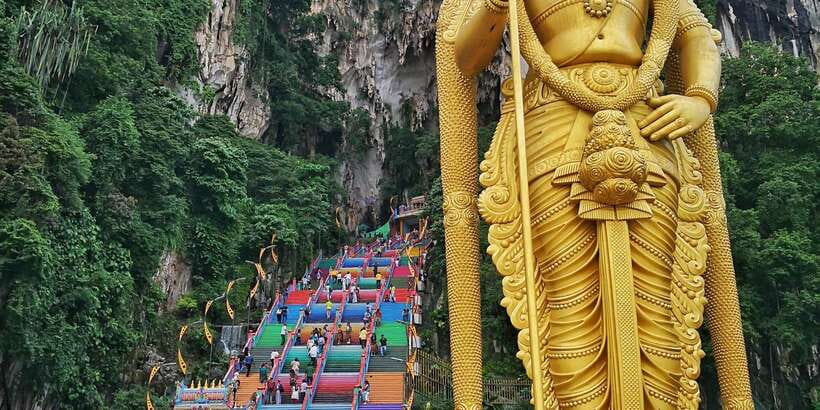 From Kuala Lumpur: Colmar Tropicale and Batu Caves Day Trip - Japanese Village and Botanical Garden: the calmer included time