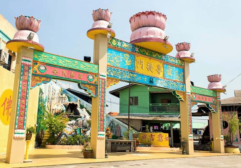 From Kuala Lumpur: Crab Island Tour with Seafood Lunch - Key Things That Make This Tour Worth Your Time