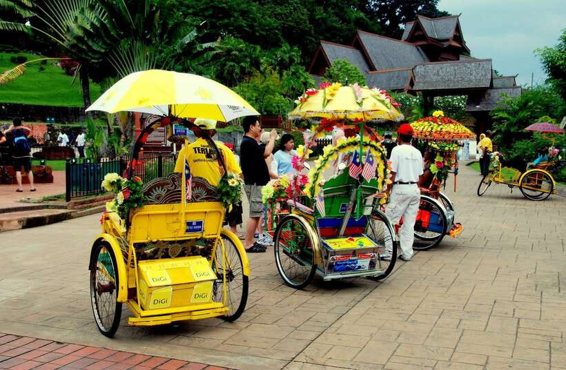 From Kuala Lumpur: Full-Day Historical Tour of Malacca - Stadthuys and Red Square: the anchor stop for first-timers