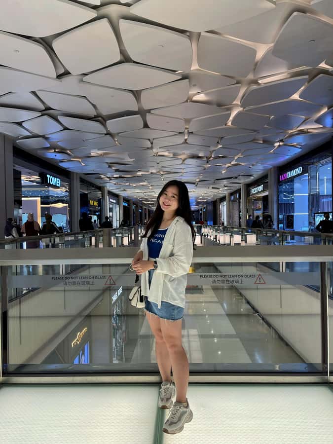 From Kuala Lumpur: Genting Highlands Day Trip with Cable Car - Casino time for 21+ adults: fun for some, pointless for others