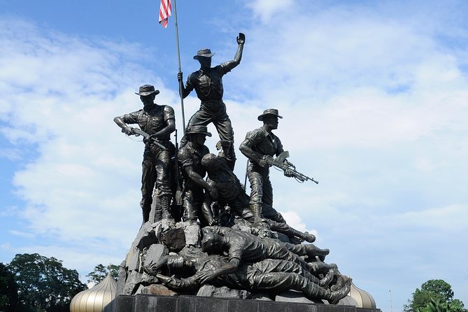 Group Tour: Half-Day Kuala Lumpur City Exploration Tour - Stop 2: Dataran Merdeka for Independence Square Photos