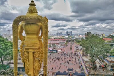 Half Day Cultural And Batu Caves Tour in Kuala Lumpur - Thean Hou Temple: pagoda views and Hainanese devotion
