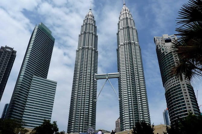 Half Day Private Cultural Discovery in Kuala Lumpur - Price and value: what $30 per person buys in real time