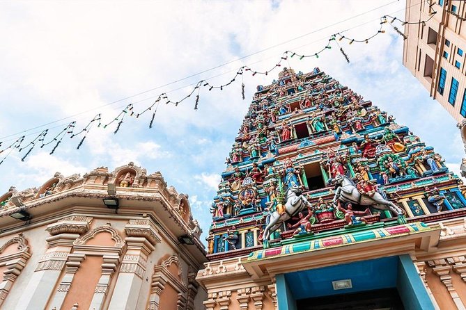 Kuala Lumpur (17 Attractions) Sightseeing Tour from Port Klang - Petronas Twin Towers + KL Tower: skyline icons, but viewing costs extra