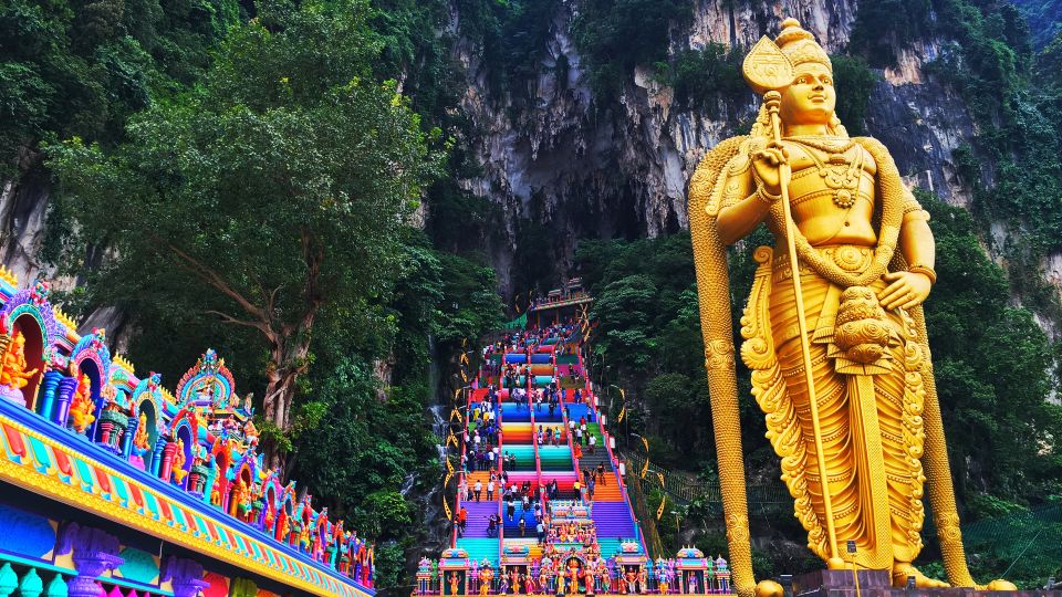 Kuala Lumpur 4-Hour Religious Harmony Tour - Practical tips so you won’t get stuck at the door or on the stairs