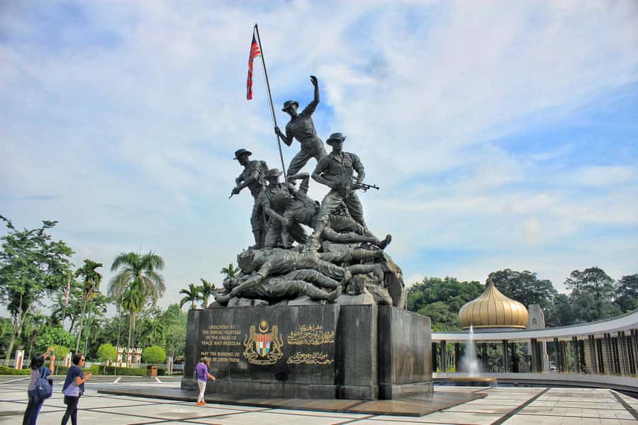 Kuala Lumpur: 4-Hour Tour & KL Towers Visit [Private] - KL Tower Finish: Observation Deck + Sky Deck Views