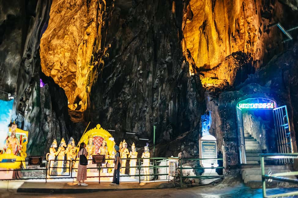Kuala Lumpur: Batu Caves Half-Day Tour with Pick-Up Option - Inside the Caves: How the Complex Is Set Up