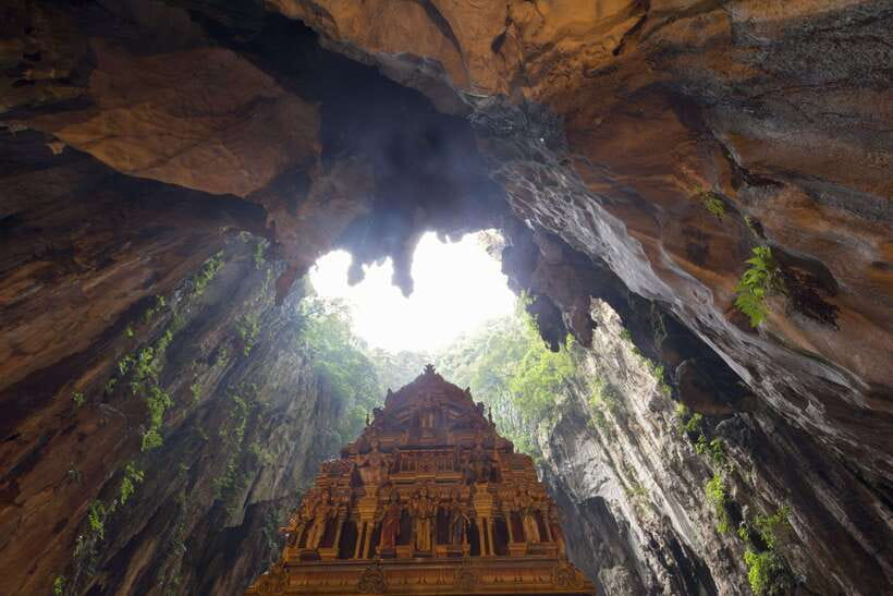 Kuala Lumpur : Batu Caves Private Tour - Why Batu Caves feels different with a driver-guide