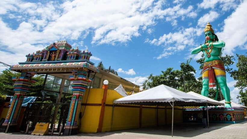 Kuala Lumpur: Batu Caves, Ramayana Caves & Kanching Falls - Kanching Falls in the rainforest: how to choose your tier and enjoy the swim