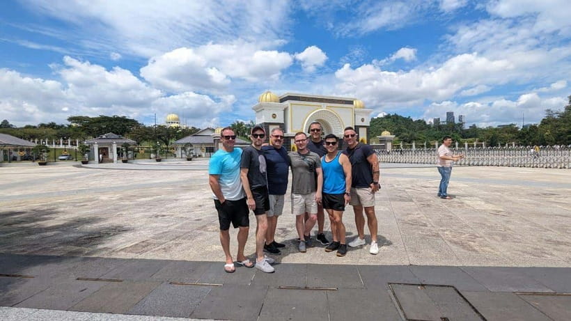 Kuala Lumpur: Batu Caves, Thean Hou Temple & National Mosque - Should you book Batu Caves, Thean Hou Temple & National Mosque?