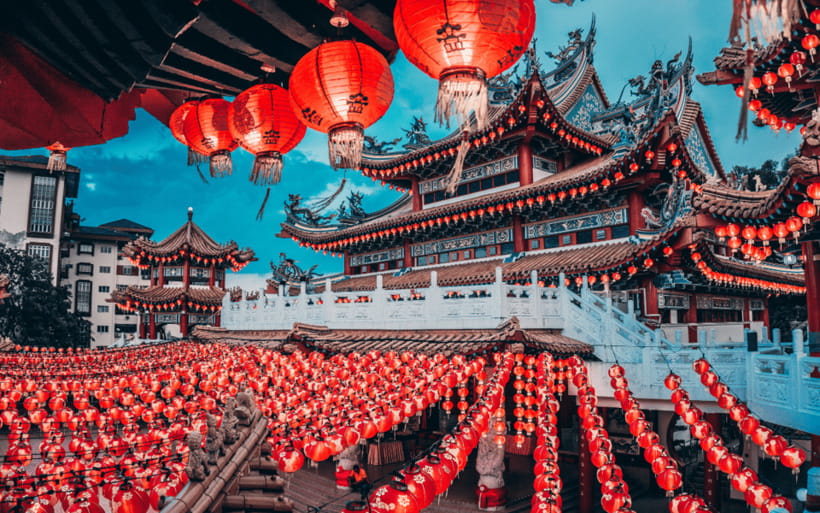Kuala Lumpur: Batu Caves, Thean Hou Temple & National Mosque - Practical prep: what to wear, what to bring, and what to avoid