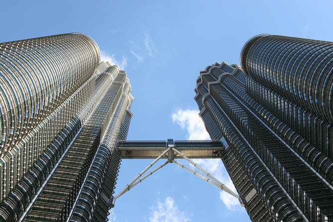 Kuala Lumpur City Tour with Petronas Twin Tower Admission Ticket - Why This 3–4 Hour Kuala Lumpur Loop Feels Efficient