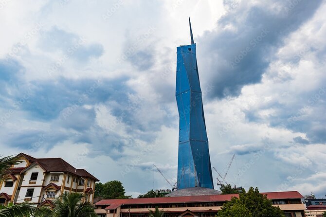 Kuala Lumpur Full Day Private Tour with 24 spots Of Wonders - Museums and Royal-era craft: Royal Selangor, textiles, and chocolate