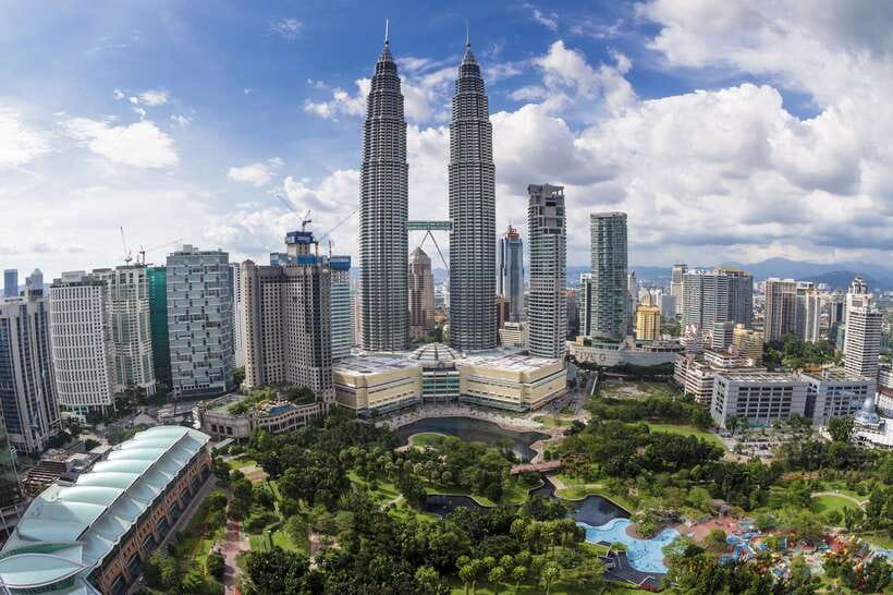Kuala Lumpur: Half-Day Photo Tour with Petronas Twin Towers - Petronas Twin Towers + KL Tower: the photo combo that actually works