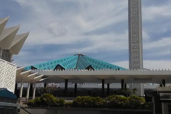 Kuala Lumpur InfoFun Walking Tour Experience - Why this Kuala Lumpur walking tour feels like a shortcut