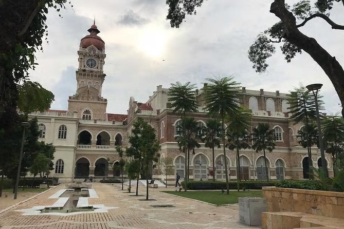 Kuala Lumpur InfoFun Walking Tour Experience - National Mosque morning time: quick visit, calm grounds, animal sightings
