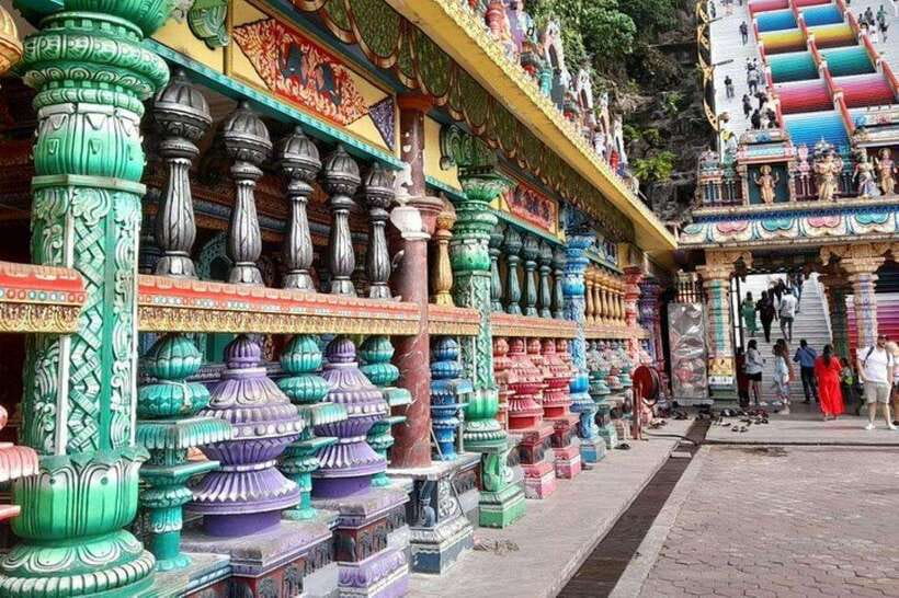 Kuala Lumpur: Kuala Gandah and Batu Caves Private Trip - What to pack and how to avoid common problems