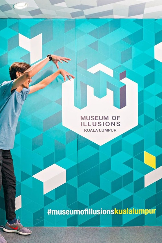 Kuala Lumpur: Museum Of Illusions Standard Admission Ticket - Tickets, Ages, and Student Discounts: What You Should Know