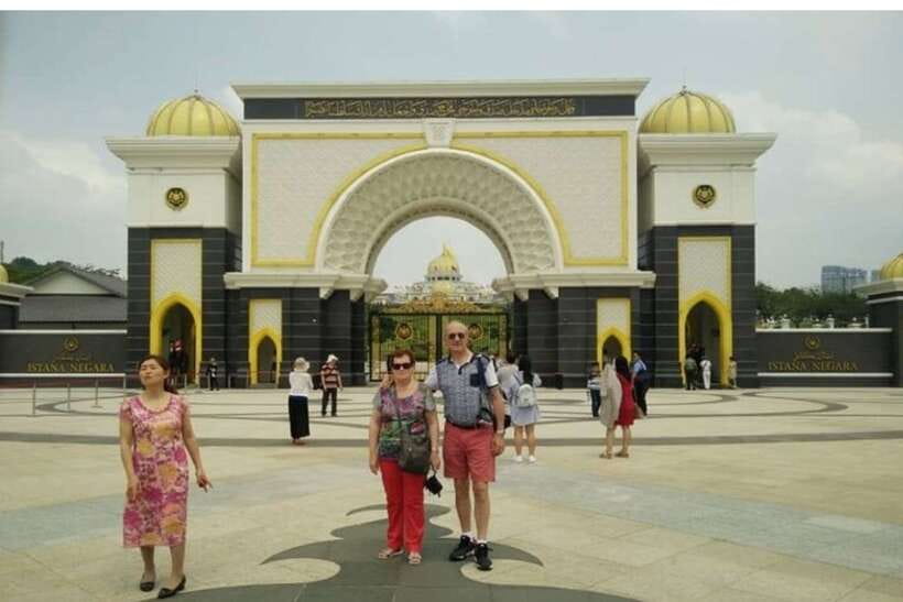 Kuala Lumpur: Private custom walking tour with a local guide - Why this private walking tour works so well in Kuala Lumpur