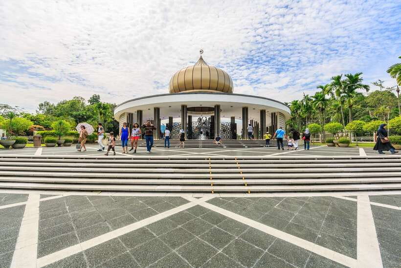Kuala Lumpur: Private Full-Day 10 Wonders Tour - Key highlights worth getting excited about