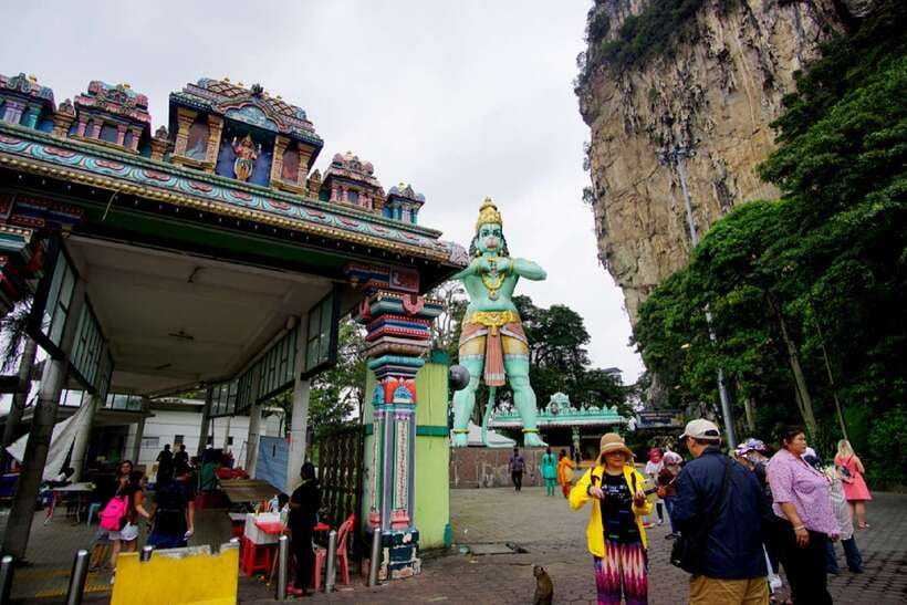 Kuala Lumpur: Private Full-Day 10 Wonders Tour - National Museum slot: context without turning your day into a textbook