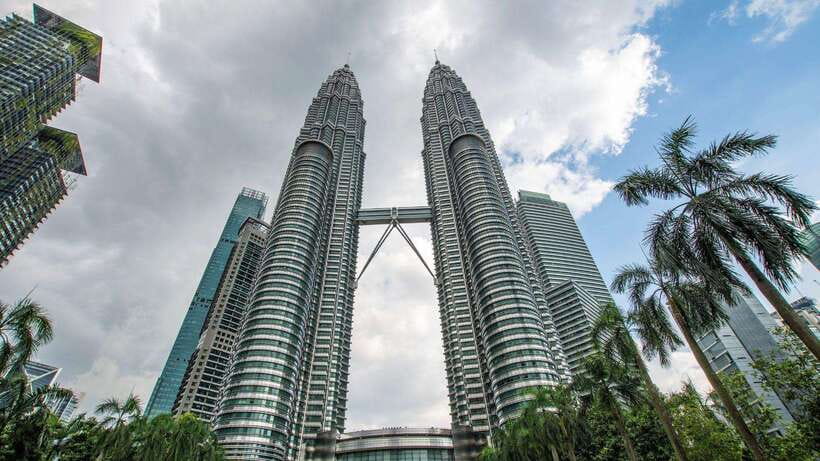 Kuala Lumpur: Private Half-Day City Tour - Petronas Twin Towers Photo Stop: the Big Icon, Without the Deck
