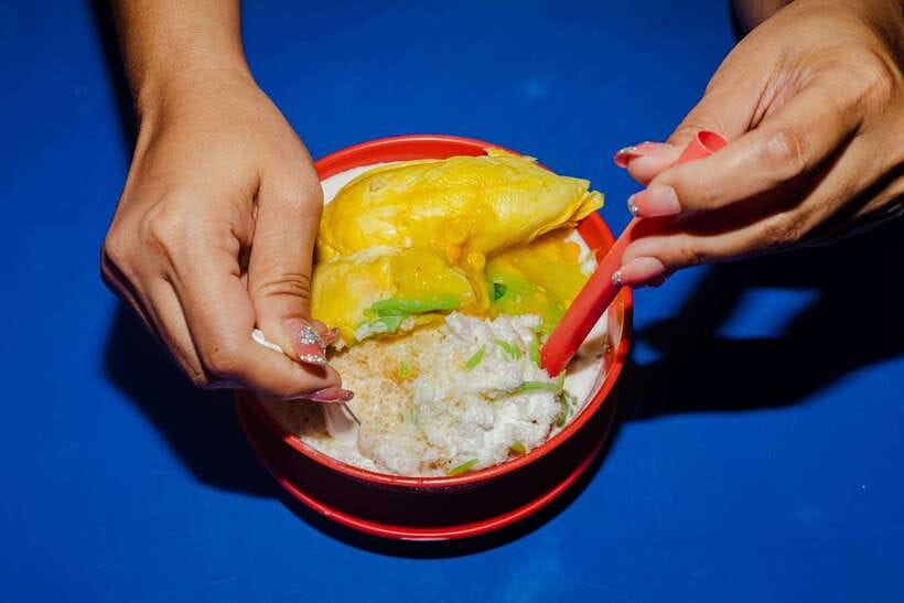 Kuala Lumpur: Sambal Street Food Tour with 15+ Tastings - The Big Classics: Nasi Lemak, Rendang, Satay, and Grilled Skewers