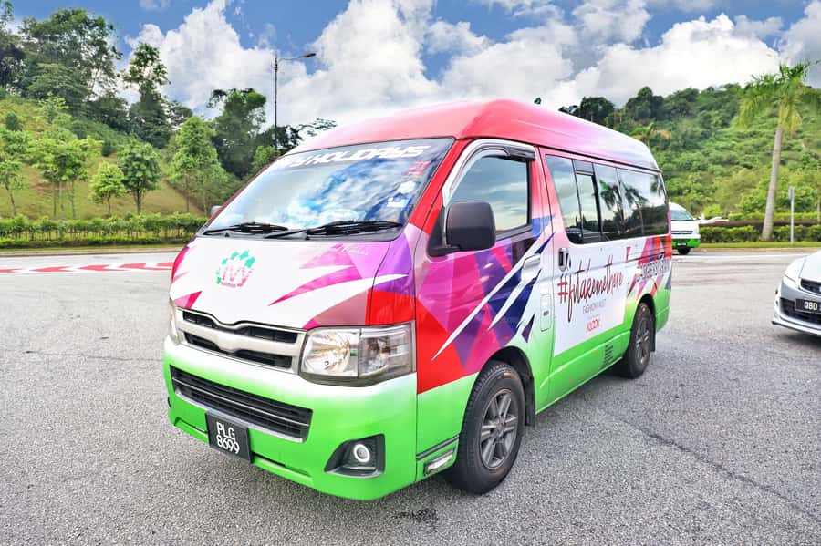 Kuala Lumpur: Sightseeing by Private Vehicle with Driver - How the driver wait time changes your day