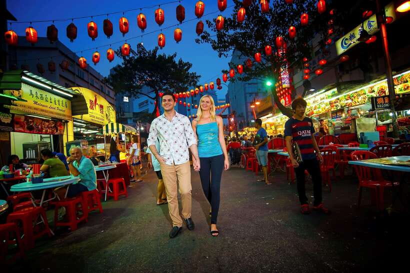 Kuala Lumpur: Sightseeing, Markets, and Food Night Tour - Pasar Seni Central Market: Souvenirs at Your First Night Stop