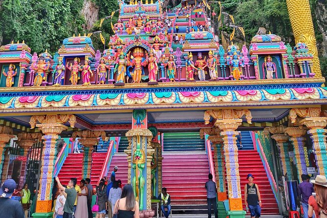 Kuala Lumpur Suburbs Batu Caves Half-Day Tour (SIC/Shared Tour) - Your Guide’s Role: English Commentary Before You Walk the Caves