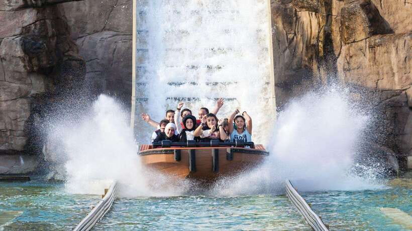 Kuala Lumpur: Sunway Lagoon Theme Park Ticket with Transfer - Hotel transfer and timing in Kuala Lumpur: what the 8-hour plan really means