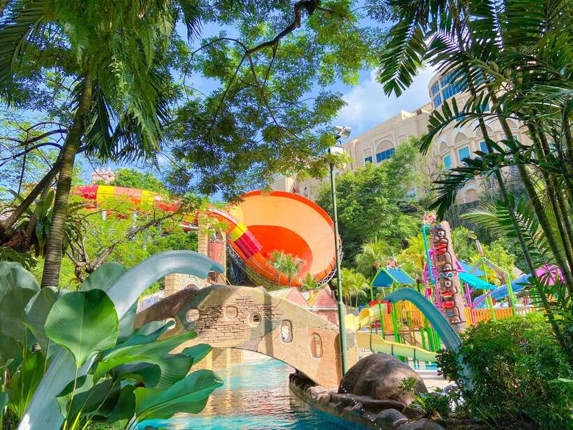 Kuala Lumpur: Sunway Lagoon Ticket & 1-Way Transfer - Kuala Lumpur pickup rules: Golden Triangle hotels and the solo fallback