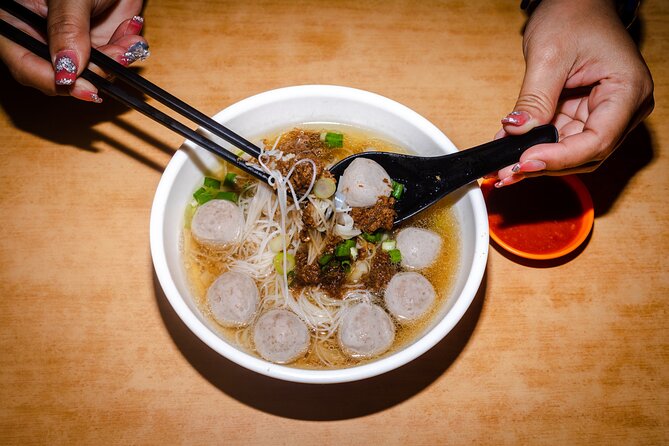Laksa Lanes Kuala Lumpur Food Tour with 14+ Tastings - Temples and cultural stops: food with context, not a lecture