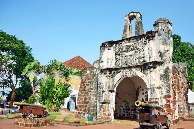 Malacca Sunset Tour: UNESCO Heritage Highlights & River Cruise - Jonker Street browsing time: souvenirs, snacks, and your chance to wander