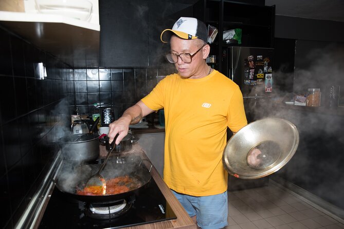 Malaysia Cooking Classes With Local - Meeting Fizah at Awana Puri Condominium: Home-Kitchen Reality