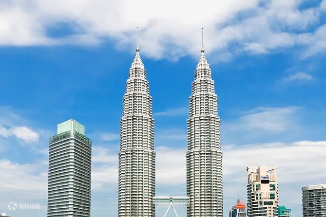 Malaysia Petronas Twin Tower Observation Deck E-Tickets - What the guide adds beyond the views