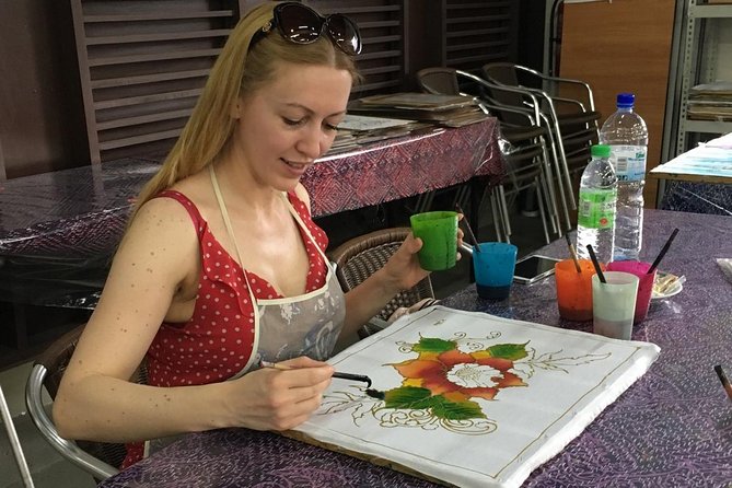 Malaysian Batik Experience-Handkerchief - Key things to know before you go