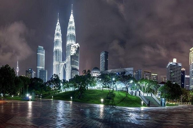 Petronas Twin Tower E-Ticket Including The Skybridge - After the Towers: Use the Mall for a Real, Low-Stress Bonus